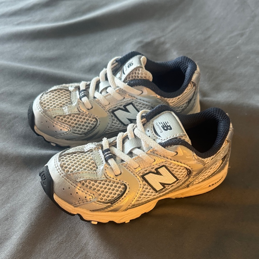 New Balance Kids' Silver and Navy Sneakers - Picture 2 of 4